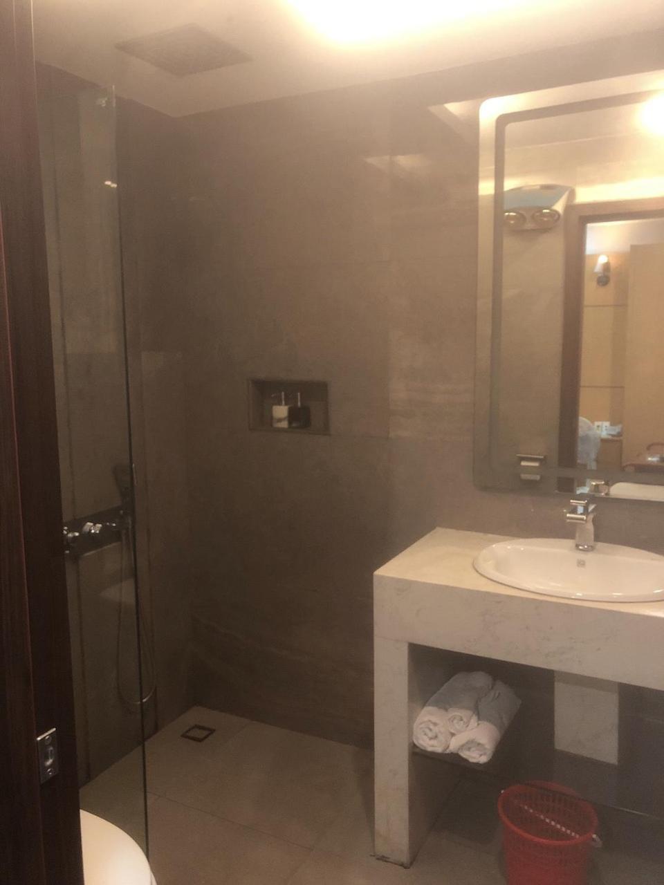Holiday Hotel Хайфон Экстерьер фото